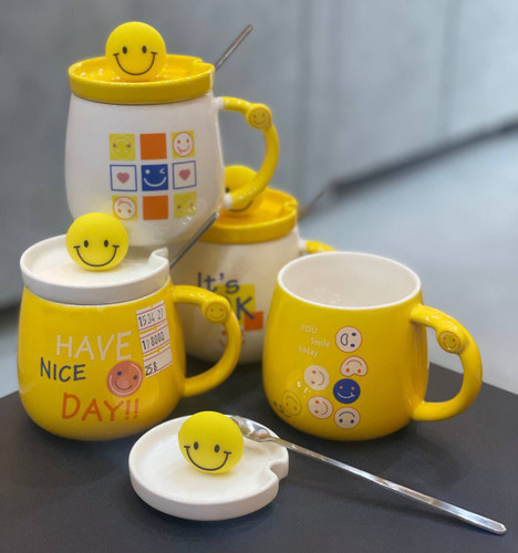 ماگ استیکر زرد دربدار