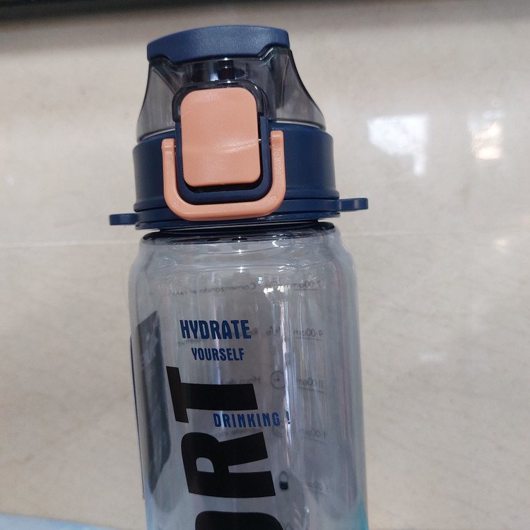 قمقمه نی دار