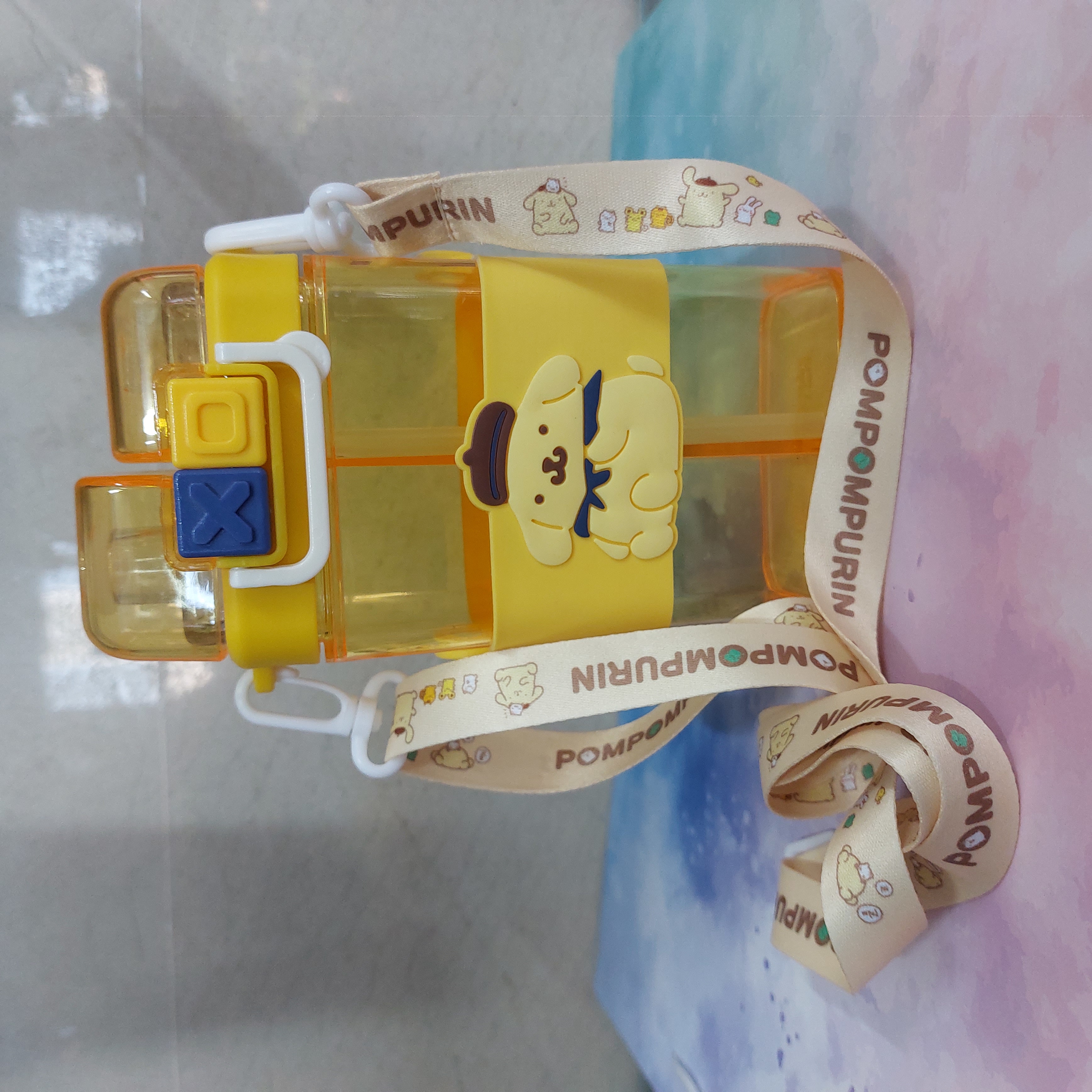 قمقمه آب سرد