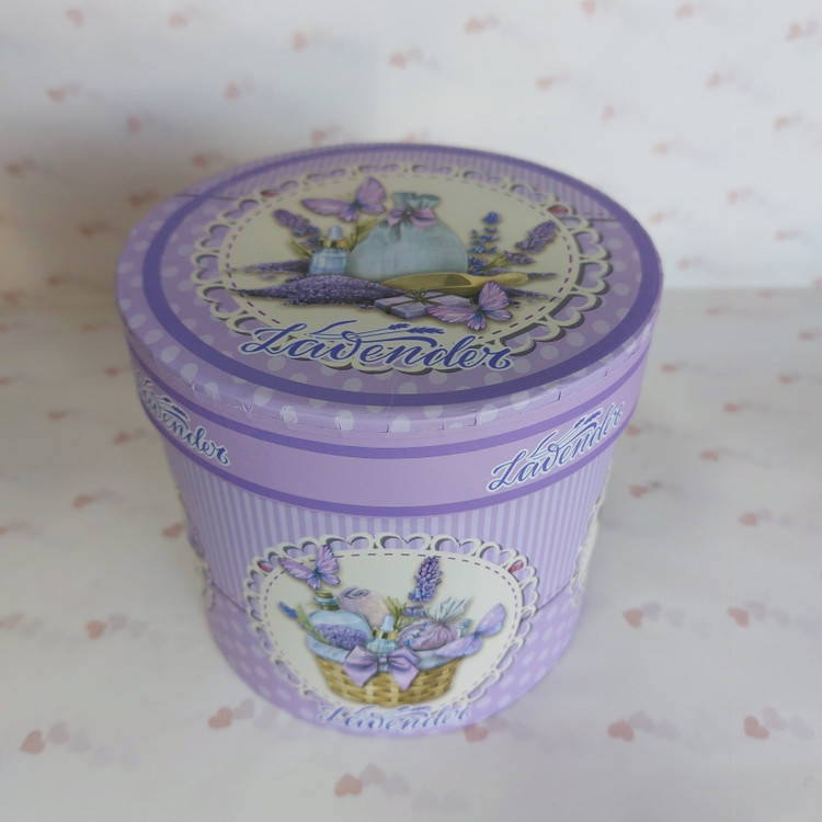 لیوان بنفش و صورتی