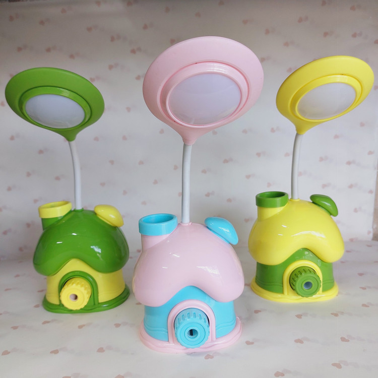 چراغ مطالعه کلبه چندکاره