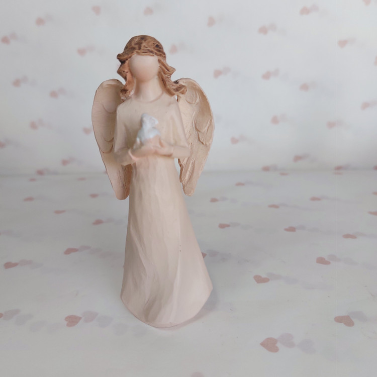 فرشته وارداتی