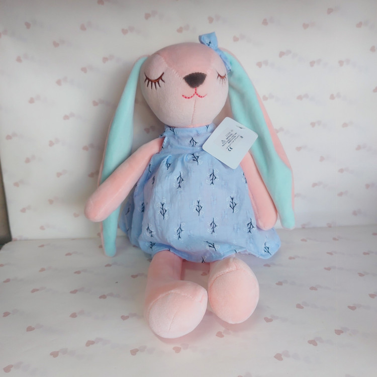 خرگوش لباس دار