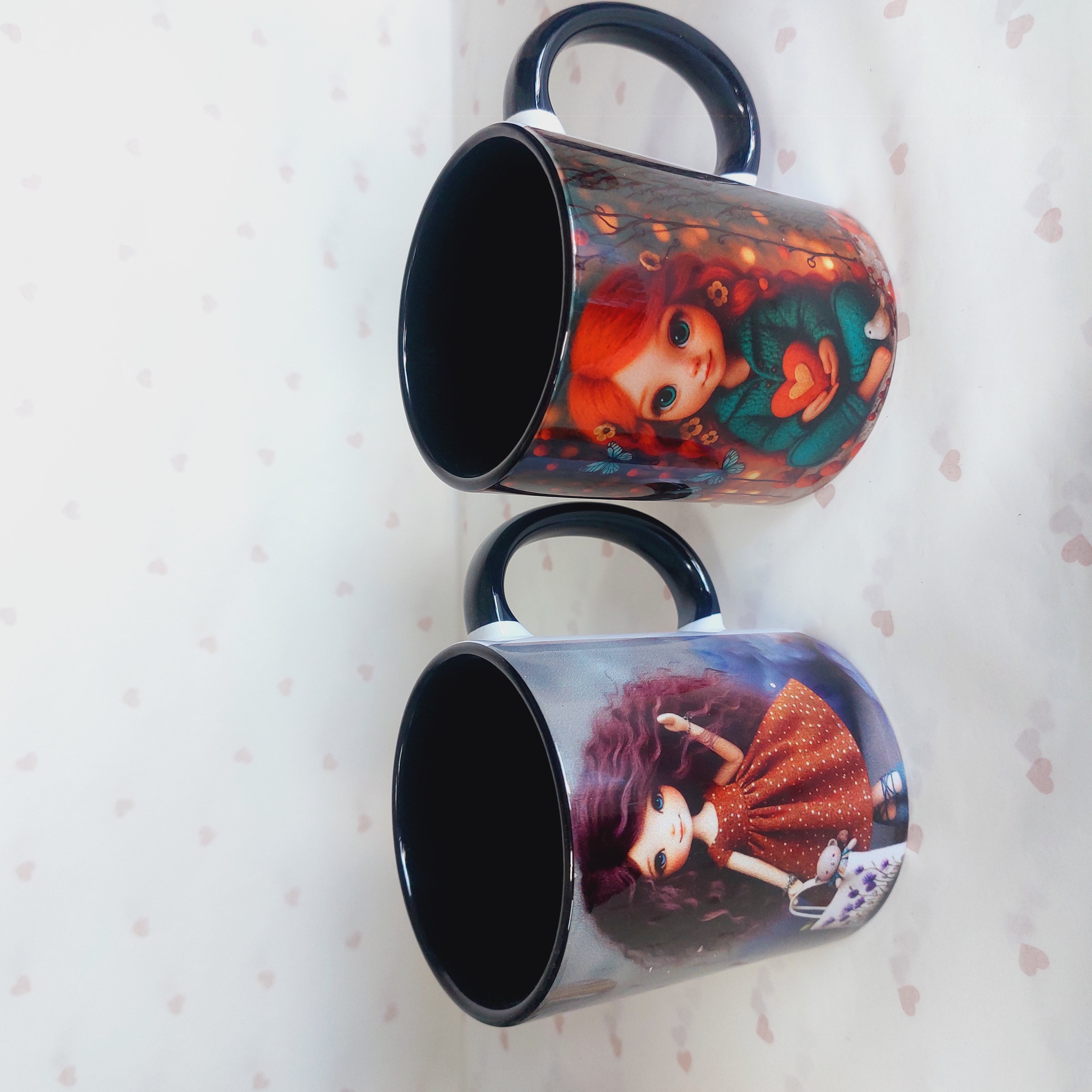 لیوان دخترونه داخل مشکی