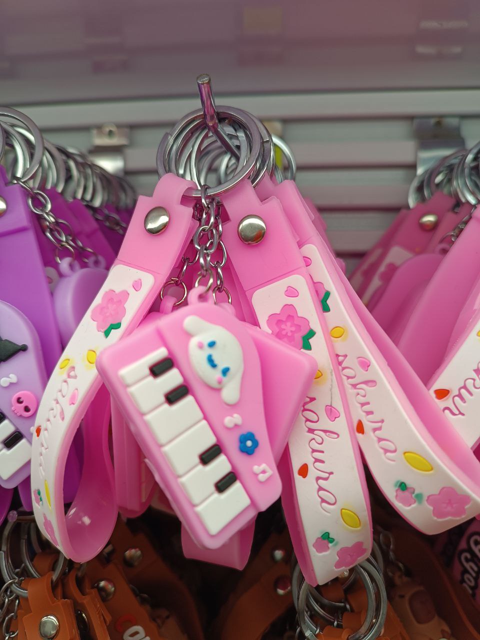 جاسوئیچی سیلیکونی پیانو کرومی و سینمارول