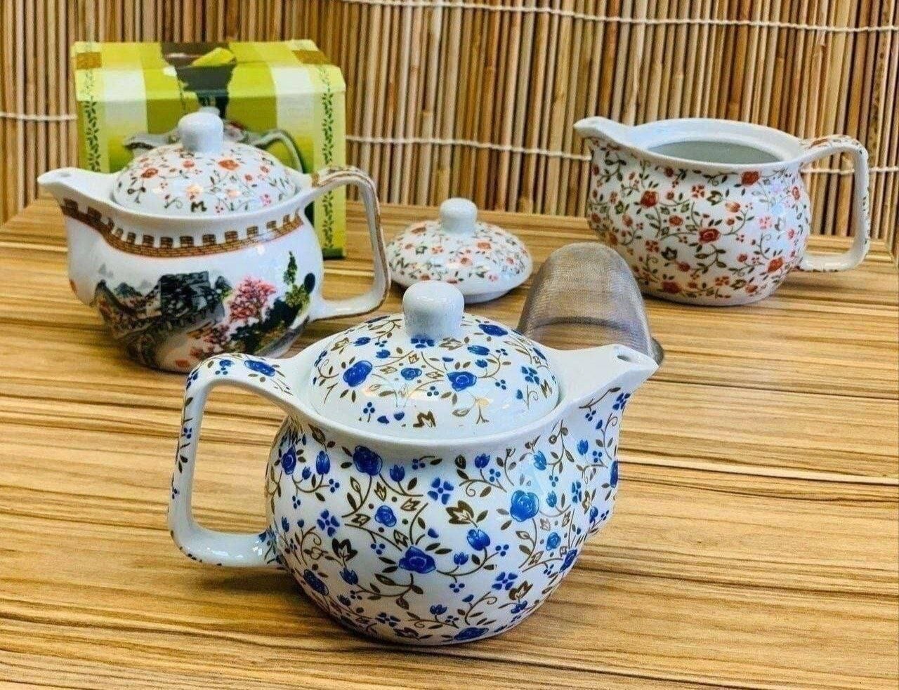 قوری چینی صافی دار دسته بغل کوچک
